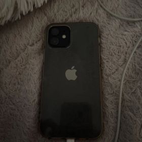 Apple iPhone 12 本体 64GB ネイビー