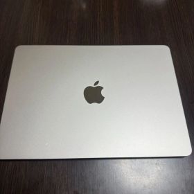 Apple MacBook Air M2 2022 付属品有