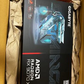 GIGABYTE AMD Radeon RX 9070 XT 本体