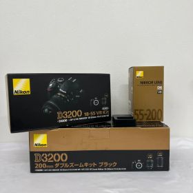 美品Nikon D3200 ダブルズームキット ブラック デジタル一眼レフカメラ