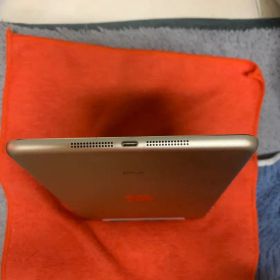 Apple iPad mini 3本体 美品
