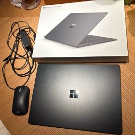 【美品】Microsoft Surface Laptop2 ブラック