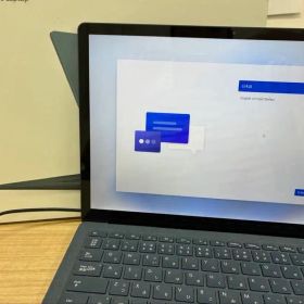 Surface Laptop 3/intel Core i5/256GB/メモ…