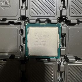 Intel Core i7-9700K CPU 本体