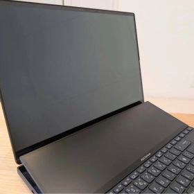 ASUS ZenBook Pro 14 Duo OLED