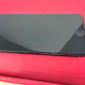 iPhoneSE3 128GB ブラック