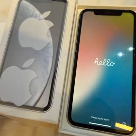 Apple iPhone XR 本体 64GB ホワイト