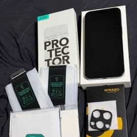 iPhone 15Pro Max 256GB 箱あり、おまけあり