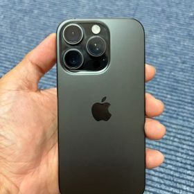 Apple iPhone 16 Pro 本体 ブラック 256GB