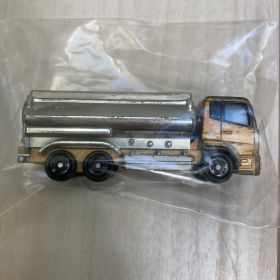トミカタンクローリー