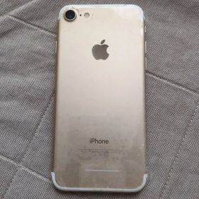 Apple iPhone 7 ゴールド 本体