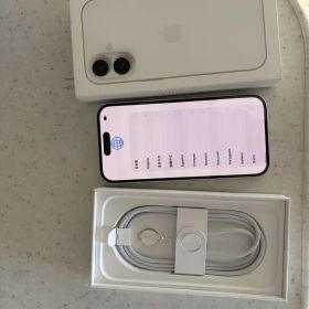 美品 SIM フリー Apple iPhone 16 128GB ホワイト 本体