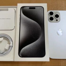 Apple iPhone 15 Pro Max 本体 ホワイト