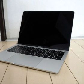 MacBook Pro 2017 13型 新品 23,500円 中古 11,800円 | ネット最安値の