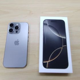 Apple iPhone 16 Pro 本体