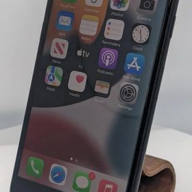 iPhone 7 Black 32 GB SIMフリー/A2214