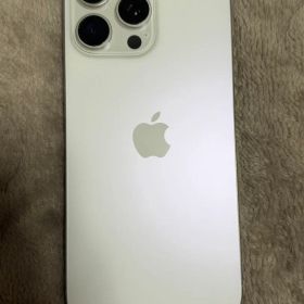 Apple iPhone 16 Pro Max 1TB ホワイト