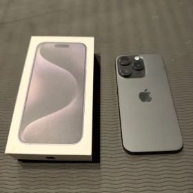 Apple iPhone 15 Pro 256GB ブラックチタニウSIMフリー