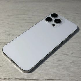 iPhone 16 Pro Max（256GB、ホワイトチタニウム）