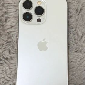 Apple iPhone 13 Pro 本体 シルバー