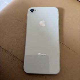 Apple iPhone8 本体