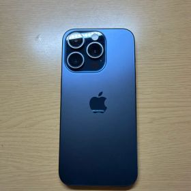 Apple iPhone 15 pro 本体