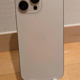 Apple iPhone 16 Pro Max 本体 デザートチタニウム
