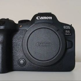 EOS R6 Mark II 新品 240,000円 中古 225,000円 | ネット最安値の価格