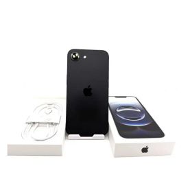 「Aランク」SIMフリー iPhone 16e 128GB [ブラック] 本体 電池最大容量100％ スマホ本体
