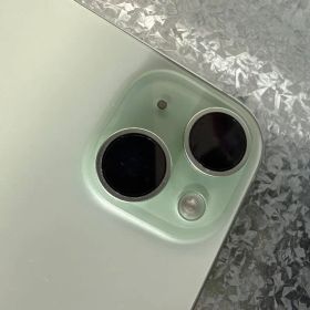 Apple iPhone 15 グリーン 本体