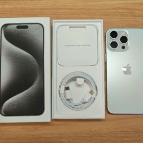 iPhone 15 Pro Max 256GB ホワイトチタニウム 箱付き