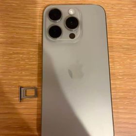 Apple iPhone 15 Pro 256GB 本体