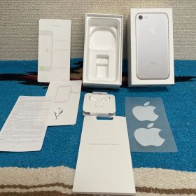 iPhone 7 中古 2,000円 | ネット最安値の価格比較 プライスランク