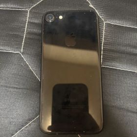 Apple iPhone 7 本体 スマホ