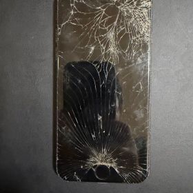 iPhone 7 ブラック 画面ひび割れ ジャンク