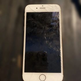 iPhone 6 ゴールド 画面ひび割れあり