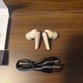【中古超美品】Anker Soundcore Liberty 5 Soundcore Liberty 5 メルカリの新品＆中古最安値 | ネット最安値の
