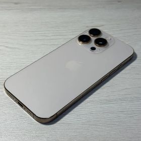 iPhone 16 Pro（128GB、デザートチタニウム）