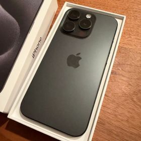 iPhone 15 Pro 256GB ブラックチタニウム SIMフリー