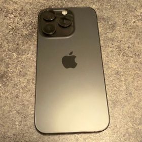 【最終値下げ】 iPhone 15 Pro 128GB ブラックチタニウム
