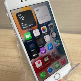 Apple iPhone 7 32GB シルバー A1779 SIMフリー