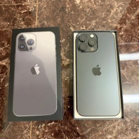Apple iPhone 16 Pro max 本体