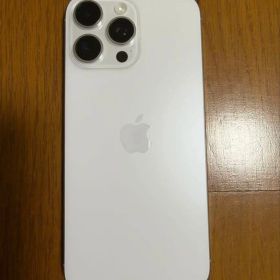 美品 iPhone 16 Pro Max 256GB ホワイト
