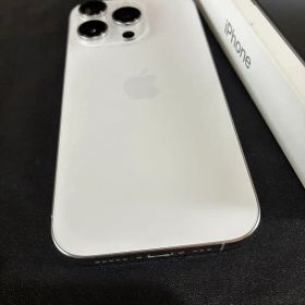 iPhone 16 Pro 256GB ホワイトチタニウム SIMフリー