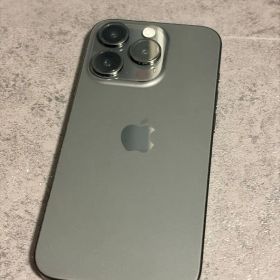Apple iPhone 15 pro 128gb 【購入前コメント必須】