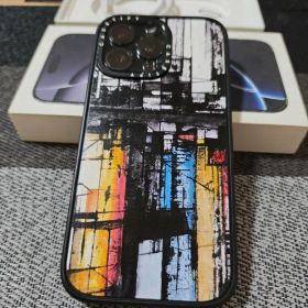 iPhone 16 Pro Max 256GB ブラックチタニウム