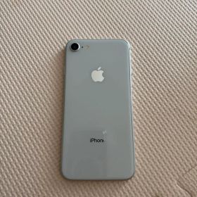 Apple iPhone8 本体 【シルバー】（若干ジャンク）