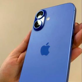 【美品】iPhone 16 128GB ウルトラマリン SIMフリー