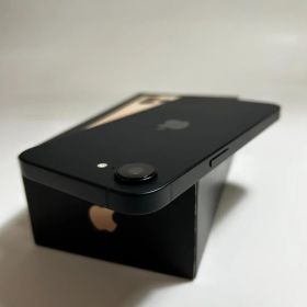 【良品】 iPhone 16e｜256GB｜ SIMフリー版