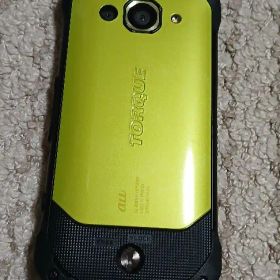 京セラ、タフネススマホTORQUE G03 kyv41グリーン